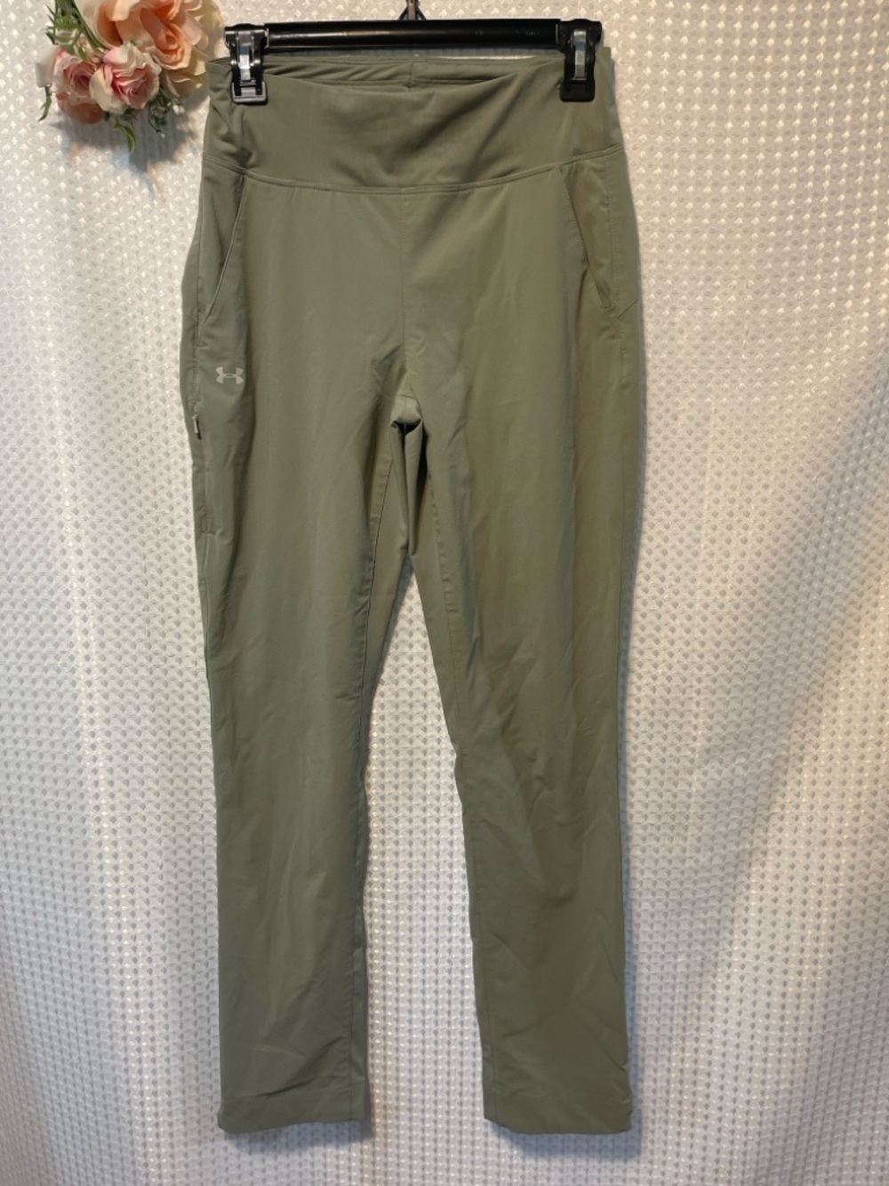 Under Armour Womens XS Olive Green Hiking Pants Stretch Lightweight Outdoor